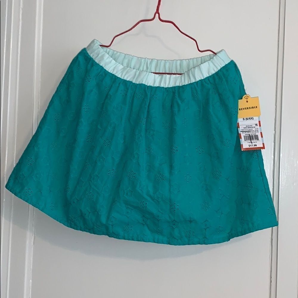 NWT Cat & Jack‎ reversible green eyelet skirt